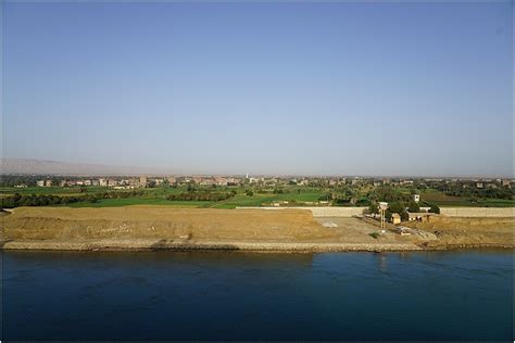 Transit of the Suez Canal | Captain, who's driving?