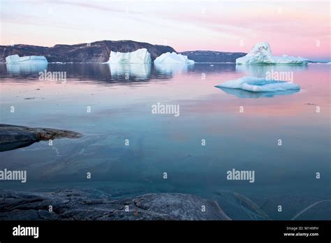 Iceberg in midnight sun, Ilulissat, Jakobshavn glacier, Disko Bay ...