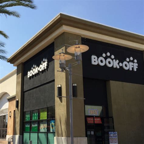 BOOKOFF Lakewood Center Mall - BOOKOFF USA