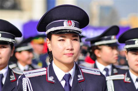 1152x864 wallpaper | woman wearing police uniform | Peakpx