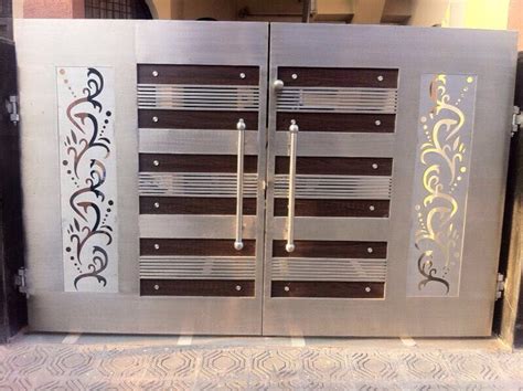 Elegant Iron Gate for Your Home Entrance