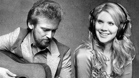 Keith Whitley & Alison Krauss Sing Together On ‘When You Say Nothing At All’ – Country Music Family