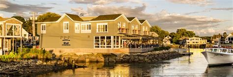 Kennebunkport Maine Restaurants - The Lodge at Turbats Creek