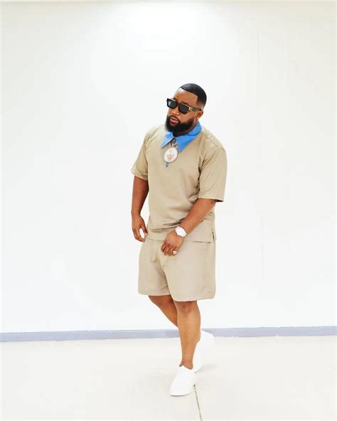 Cassper Nyovest leaves Fans with chest pains after posting Ferrari – PHOTO