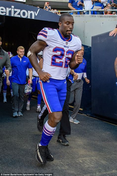 Who is Vontae Davis? Buffalo Bills cornerback revealed after he retired ...