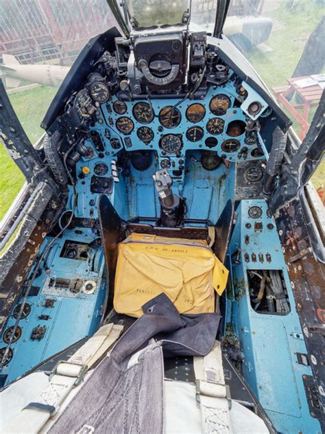 Cockpit of Hawker Hunter F.1 © valenta :: Geograph Britain and Ireland