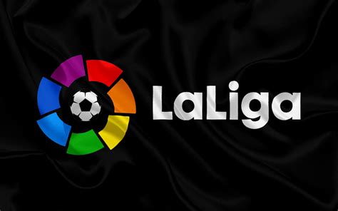 la liga - engagement-and-wedding-rings-strang