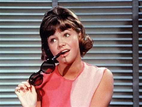 Lovely Portrait Photos of 'Gidget' Teen Star Sally Field in 1965 ...