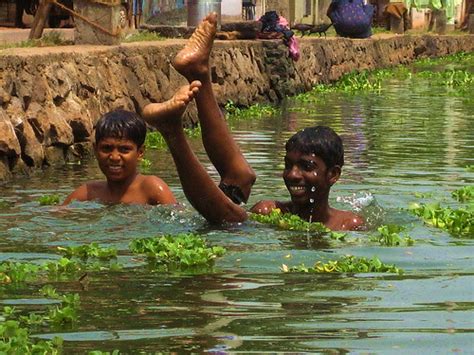 boys playing in the backwaters | Alleppey, Kerala | Dirk Borchers | Flickr