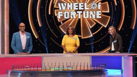 Celebrity Wheel of Fortune Exclusive Featurette: A New Batch of Celebrities Spin The Wheel! - TV ...