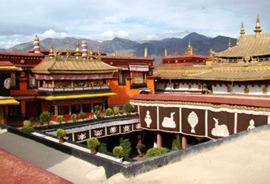 Must See in Tibet - Top Attractions in Tibet, Tibet tourist Attractions