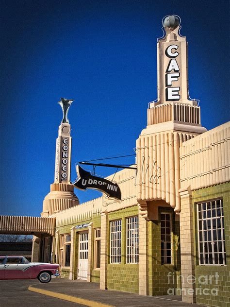 Shamrock Texas On Route 66 Photograph by Lee Craig