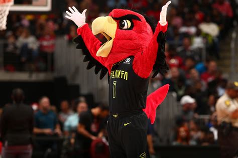 Download Atlanta Hawks Mascot Wallpaper | Wallpapers.com