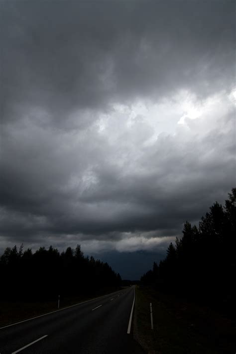 File:Rainy weather (3889028973).jpg - Wikimedia Commons