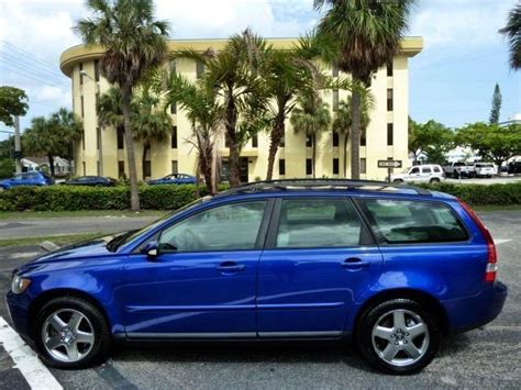 2006 Volvo V50 T5 AWD! Warranty! 102K Miles! Ocean Race Blue! Special Order