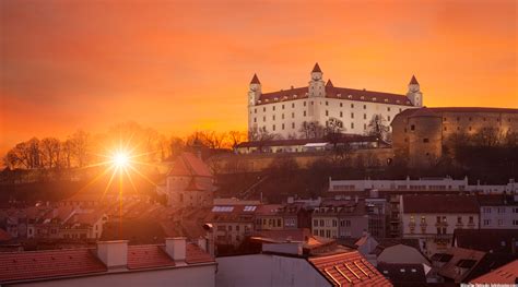 Sunset at Bratislava castle, Bratislava, Slovakia - HDRshooter