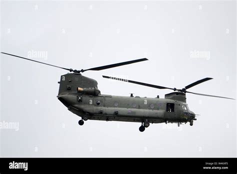 RAF Chinook Helicopter Stock Photo - Alamy