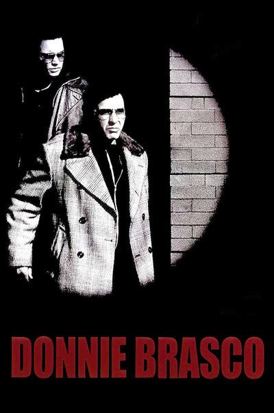 Donnie Brasco movie review & film summary (1997) | Roger Ebert