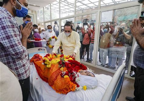 Former Gujarat CM Keshubhai Patel Passes Away Photos: HD Images ...