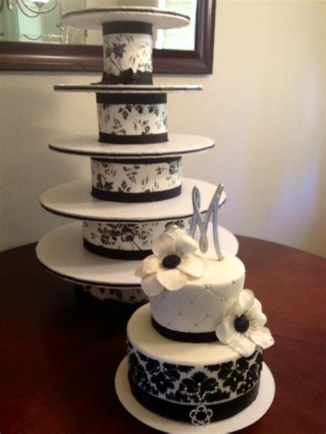 Diy Cupcake Tower/ Black & White Wedding Cake - CakeCentral.com