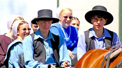 Glimpse into the Amish Community - Documentarytube.com