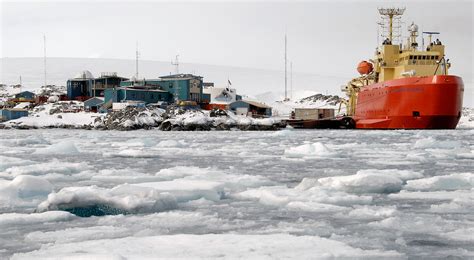 OAE online community - Palmer Base, Anvers Island, Antarctic Peninsula ...