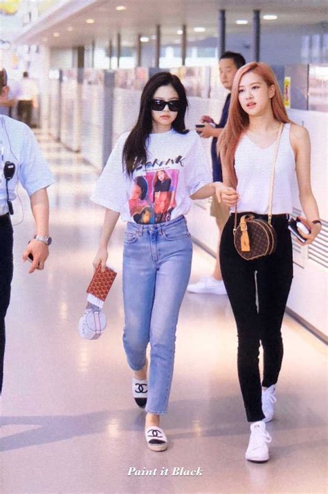 BLACKPINK-Rose-Airport-Photo-26-July-2018-Kansai-Osaka-8