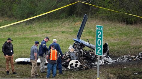 Nashville Police identify 5 victims in plane crash as pilot and family ...