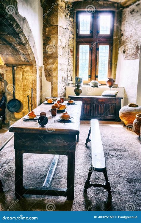 Medieval Kitchen In Old Castle Stock Photo - Image: 40325169