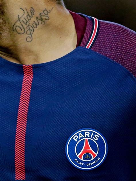 Neymar Jr of Paris Saint Germain with his neck tattoo during the ...