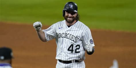 Daniel Murphy option declined by Rockies