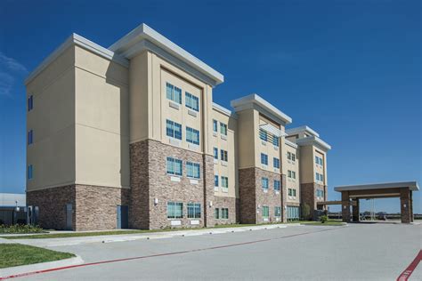 La Quinta Inn & Suites by Wyndham Kingsville | Kingsville, TX Hotels