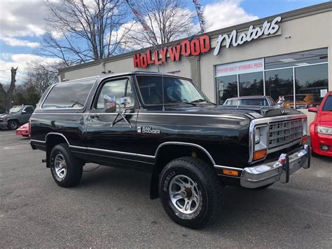 1985 Dodge Ramcharger | Hollywood Motors