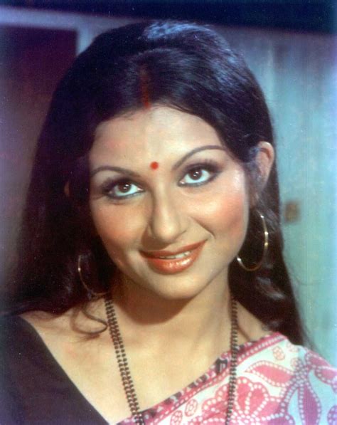 Sharmila tagore... Chupke chupke | Most beautiful indian actress, Sharmila tagore, Vintage bollywood