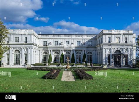 Rosecliff Mansion Museum built in 1902 Stock Photo - Alamy