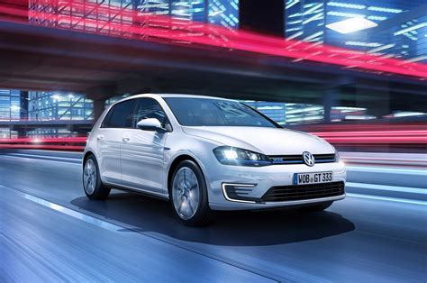 Volkswagen Golf GTE Hybrid Features and Specs Announced