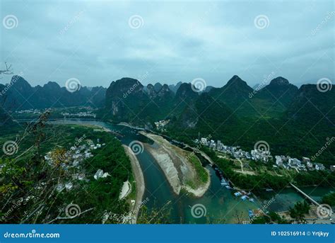 Lijiang River scenery editorial stock image. Image of cloud - 102516914