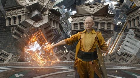 Tilda Swinton in Doctor Strange (2016) | Doctor strange, Doctor strange marvel, The ancient one