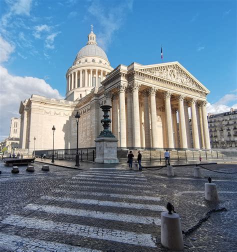 The Panthéon in Paris - for What Purpose was it Built and Why does It Look like This?