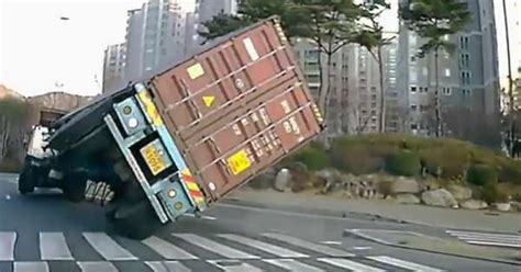 The Best Funny Truck Fails Compilation! - Muscle Cars Zone!