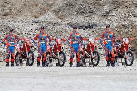 KTM Enduro Racing Team Is Ready For 2017 Season - autoevolution