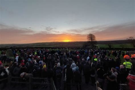 Newgrange Winter Solstice 2022: Crowds return for first time since 2019