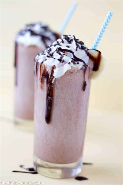 Chocolate Banana Milkshake Recipe • MidgetMomma