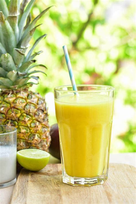 Pineapple mango coconut smoothie with lime - Everyday Delicious