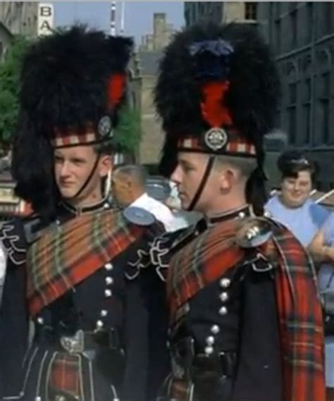 Scots Guards 1964. Pipers in full dress | Scottish army, Scotland kilt, Scottish dress