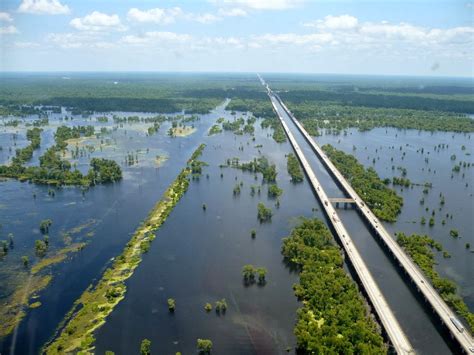 To Travel Is To Live Well: 10 Longest Bridges In The World