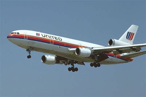 McDonnell Douglas DC-10 - United Airlines | United airlines, The unit ...