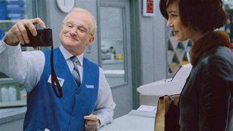 10 Facts You Never Knew about the Movie “One Hour Photo” - TVovermind