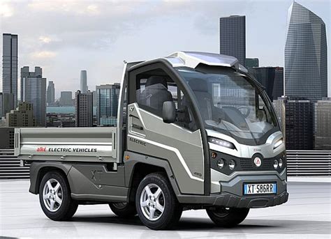 ePower Trucks unveils all-electric commercial vehicle with a swappable ...