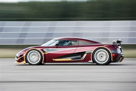 Koenigsegg closes 11-mile stretch of Nevada highway to set a speed record